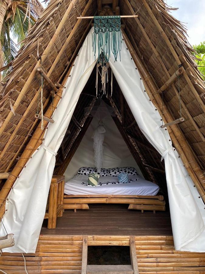 Georgia'S Neverland Hostel Malapascua ö Exteriör bild