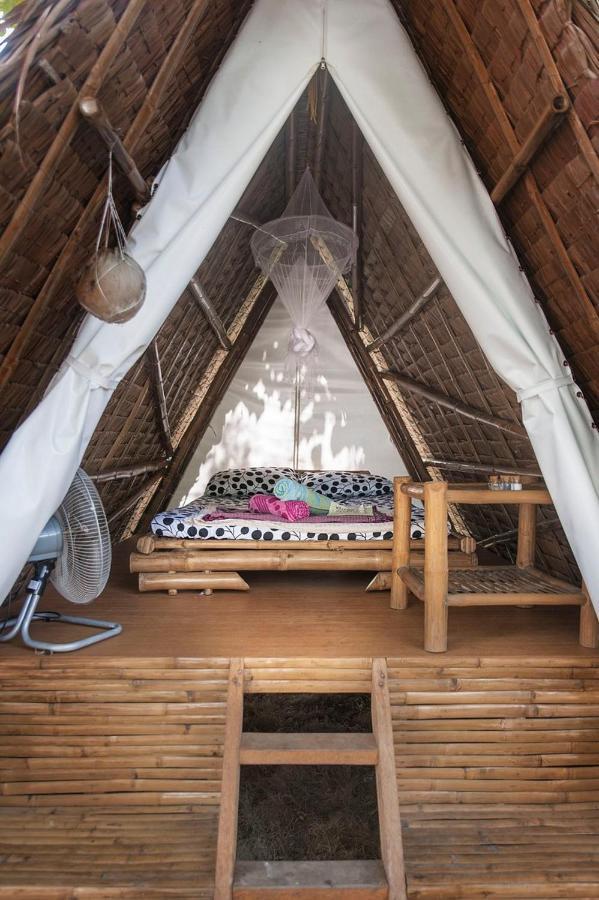 Georgia'S Neverland Hostel Malapascua ö Exteriör bild