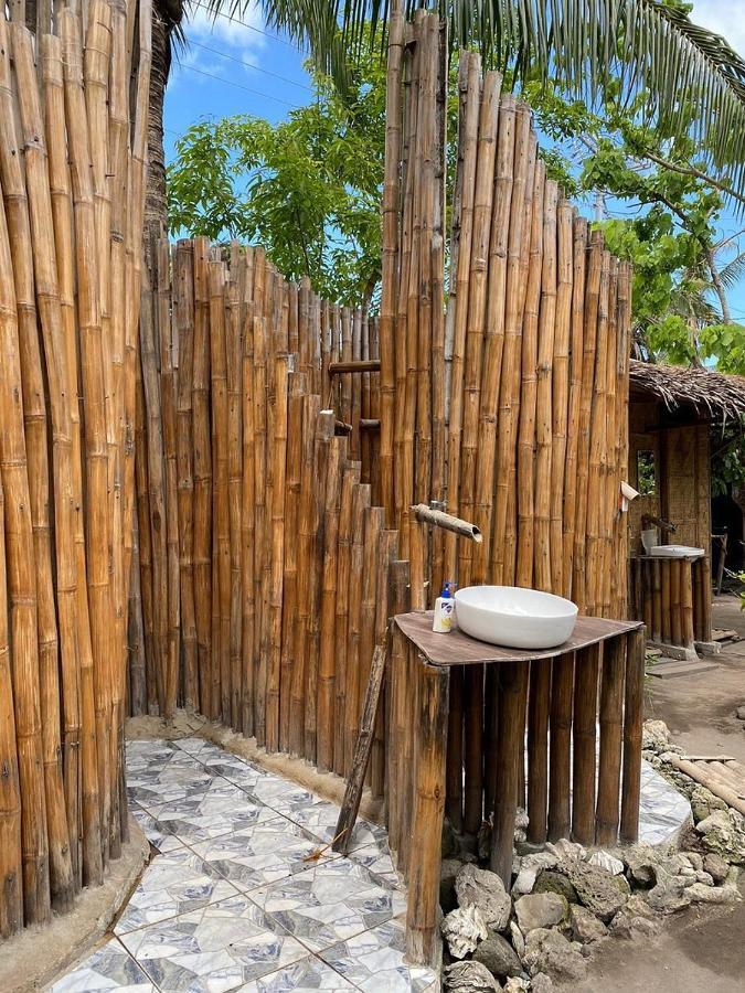 Georgia'S Neverland Hostel Malapascua ö Exteriör bild