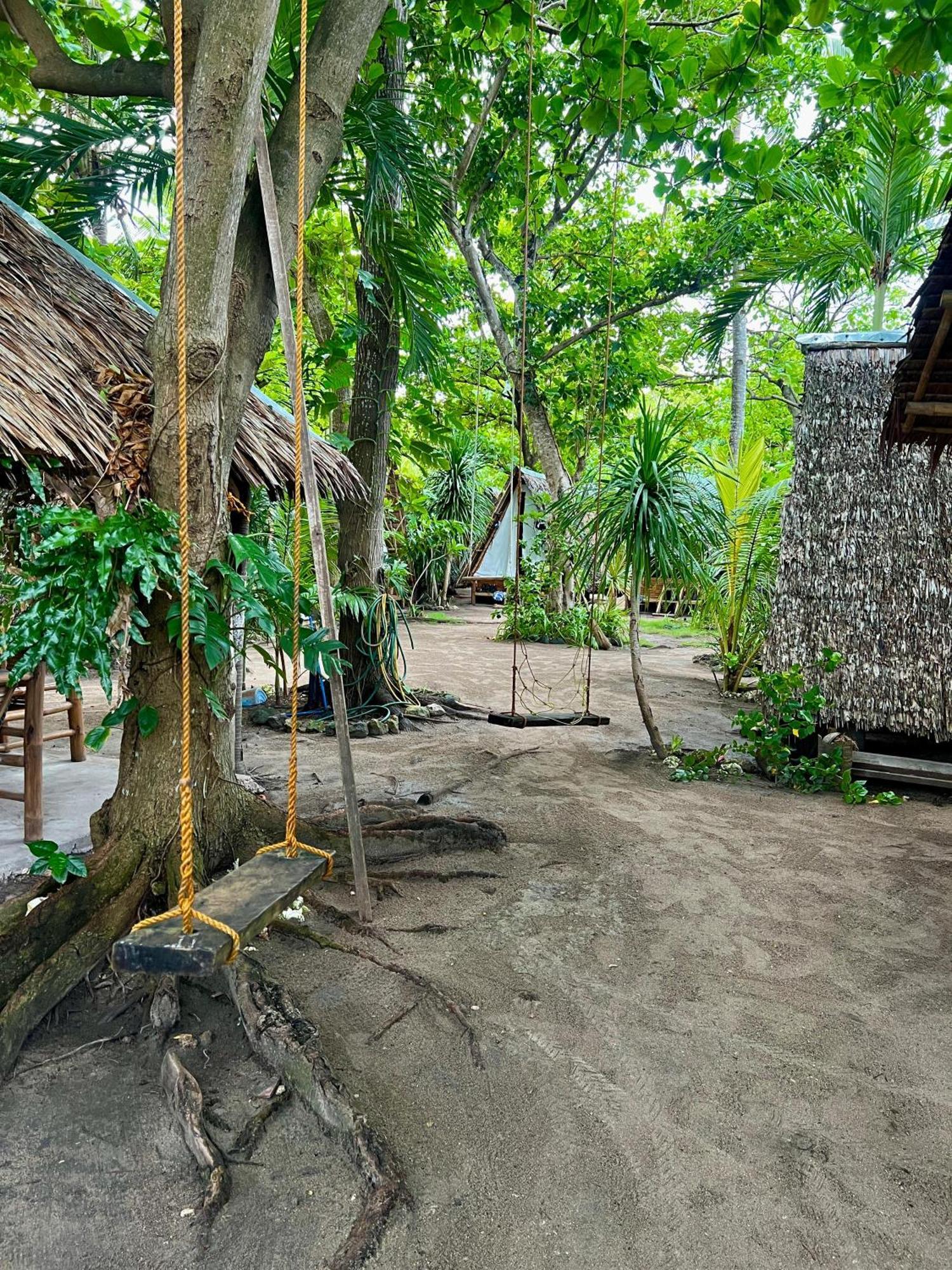 Georgia'S Neverland Hostel Malapascua ö Exteriör bild