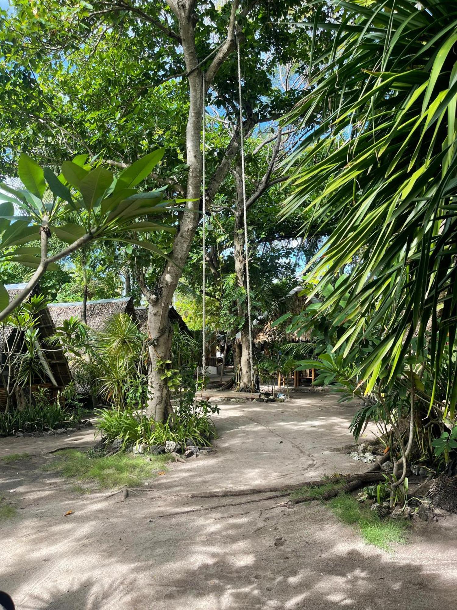 Georgia'S Neverland Hostel Malapascua ö Exteriör bild